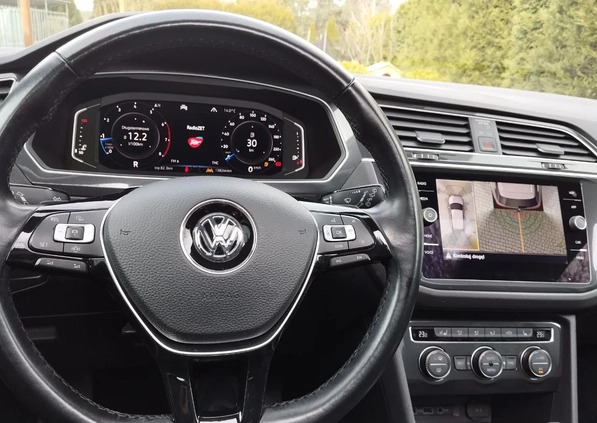 Volkswagen Tiguan cena 123899 przebieg: 138181, rok produkcji 2019 z Barcin małe 277